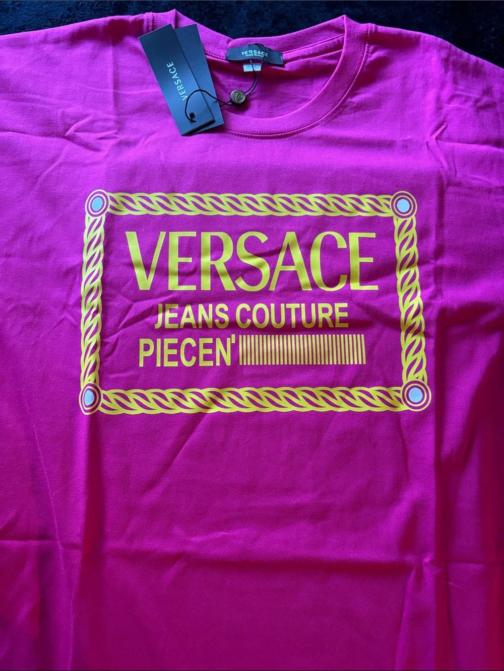 Brand New !! Hot Pink Tee with Yellow Logo Frame Read 👇 - Picture 3 of 4